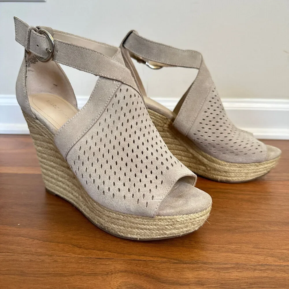 Marc Fisher HALDYA Suede Laser Wedge Platform Espadrille Sandals Size 9.5M Tan